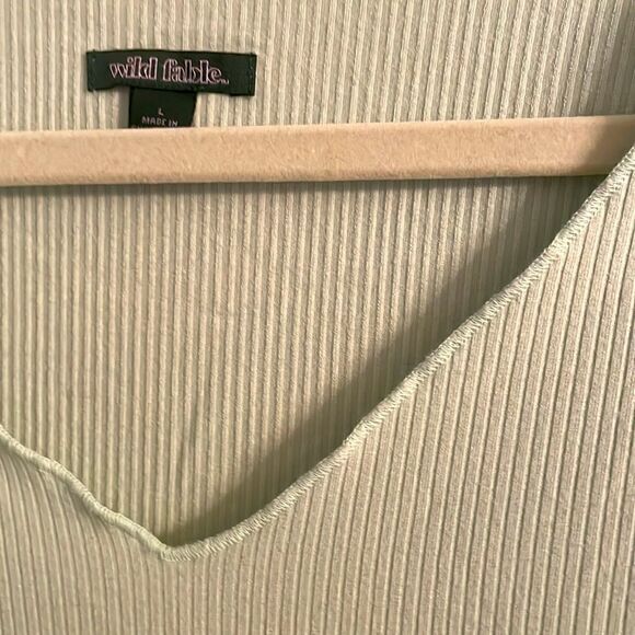 Wild Fable  top - Picture 2 of 6